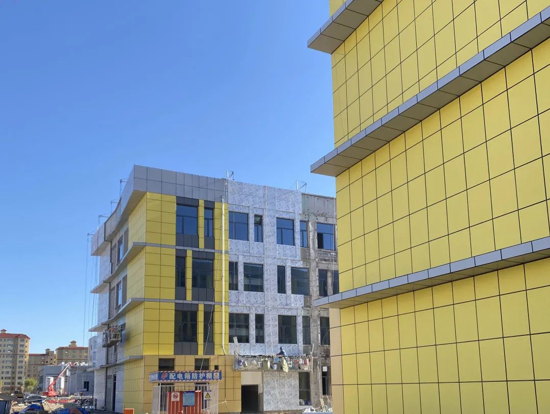 宝润达氟碳漆保温一体板