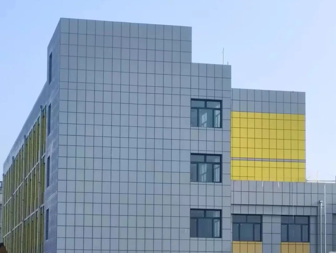 宝润达氟碳漆保温一体板