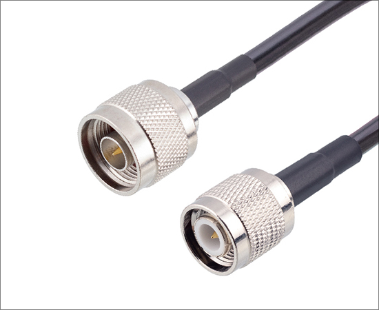 N(公)直式转TNC(公)直式，线缆：LMR200，频率：DC~6GHz