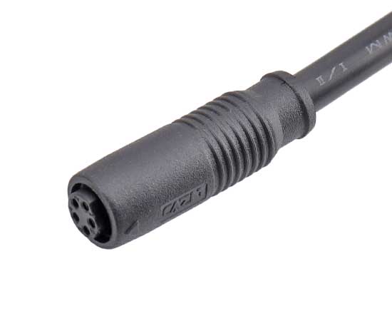 M8直式孔型成型插头 快插式