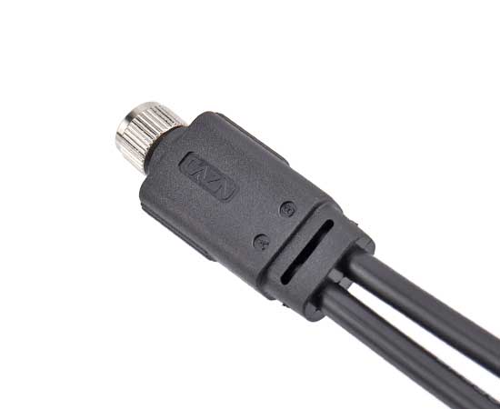 M8一分二孔型成型插头}