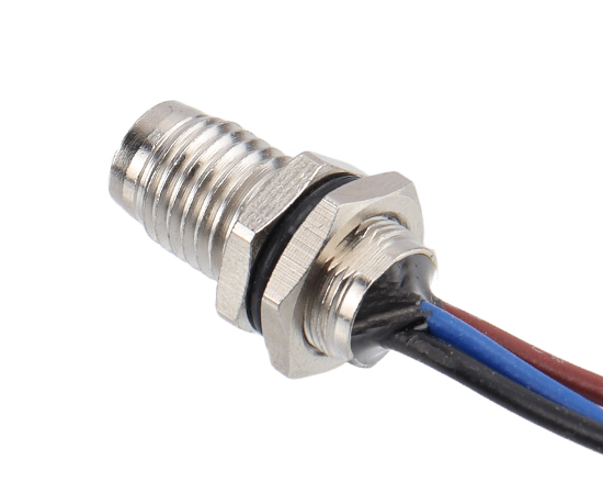 M8板前安装针型插座 焊线式(内置灌胶) 螺牙M8X0.5 金属口款}